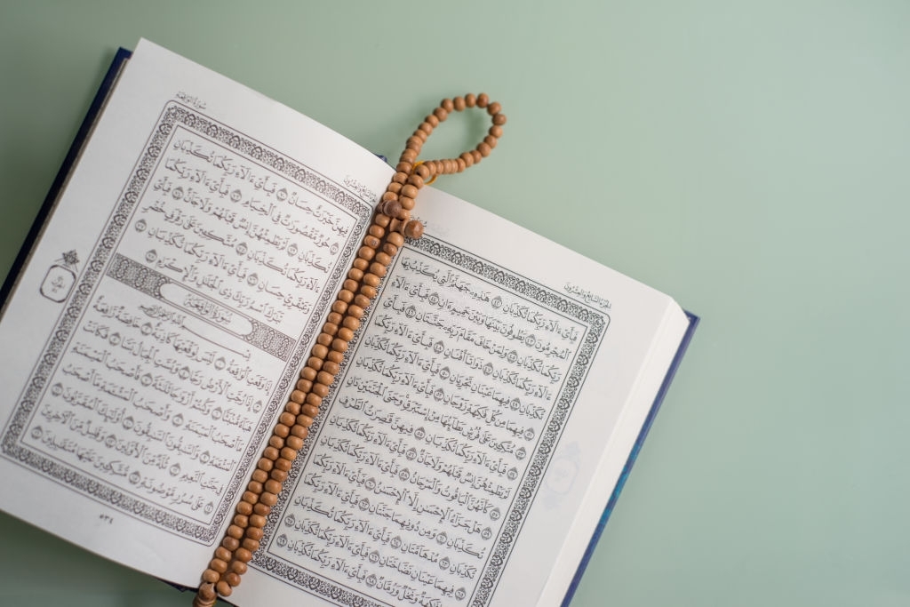 Bolehkah Membaca Surat Al-Mulk saat Haid?