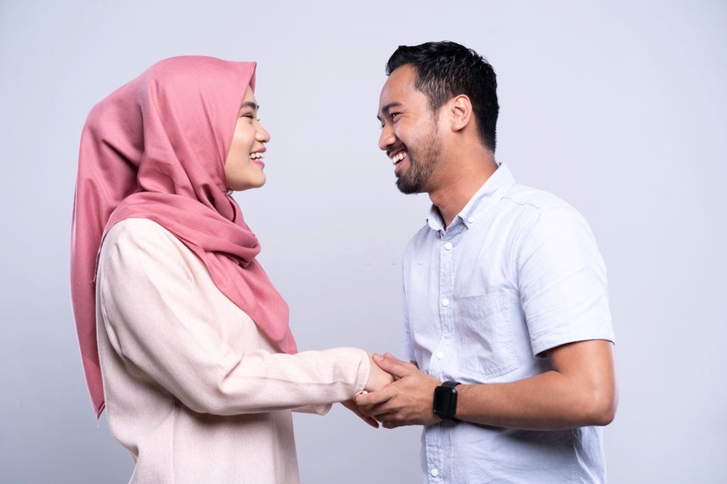 Suami-Istri Berhubungan Seks di Bulan Ramadhan, Siapa yang Tanggung Kaffarah?