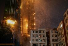 Gedung Pencakar Langit Hong Kong Terbakar