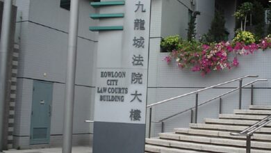 Ibu yang diduga membunuh 3 putrinya mulai diadili di pengadilan Kowloon City Magistrate pada hari Senin.