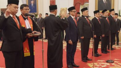 Prresiden Jokowi melantik 1 menteri dan 5 wakil menteri baru di Istana Negara, Jakarta.