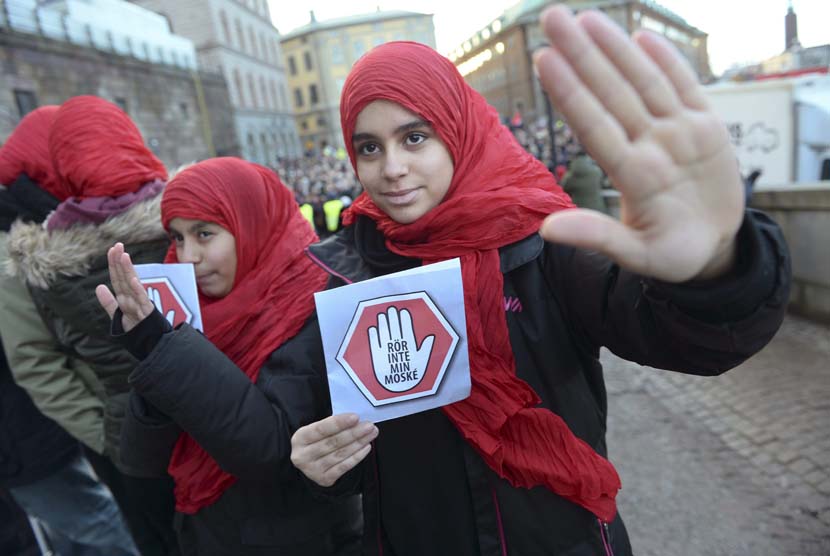 Di Swedia, Muslim merasa mereka dan Islam kerap dianggap sebagai biang masalah.