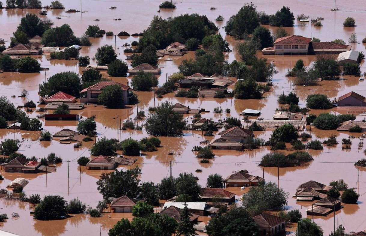 Usai dihantam badai Daniel, Libya alami banjir besar yang menewaskan ratusan orang.