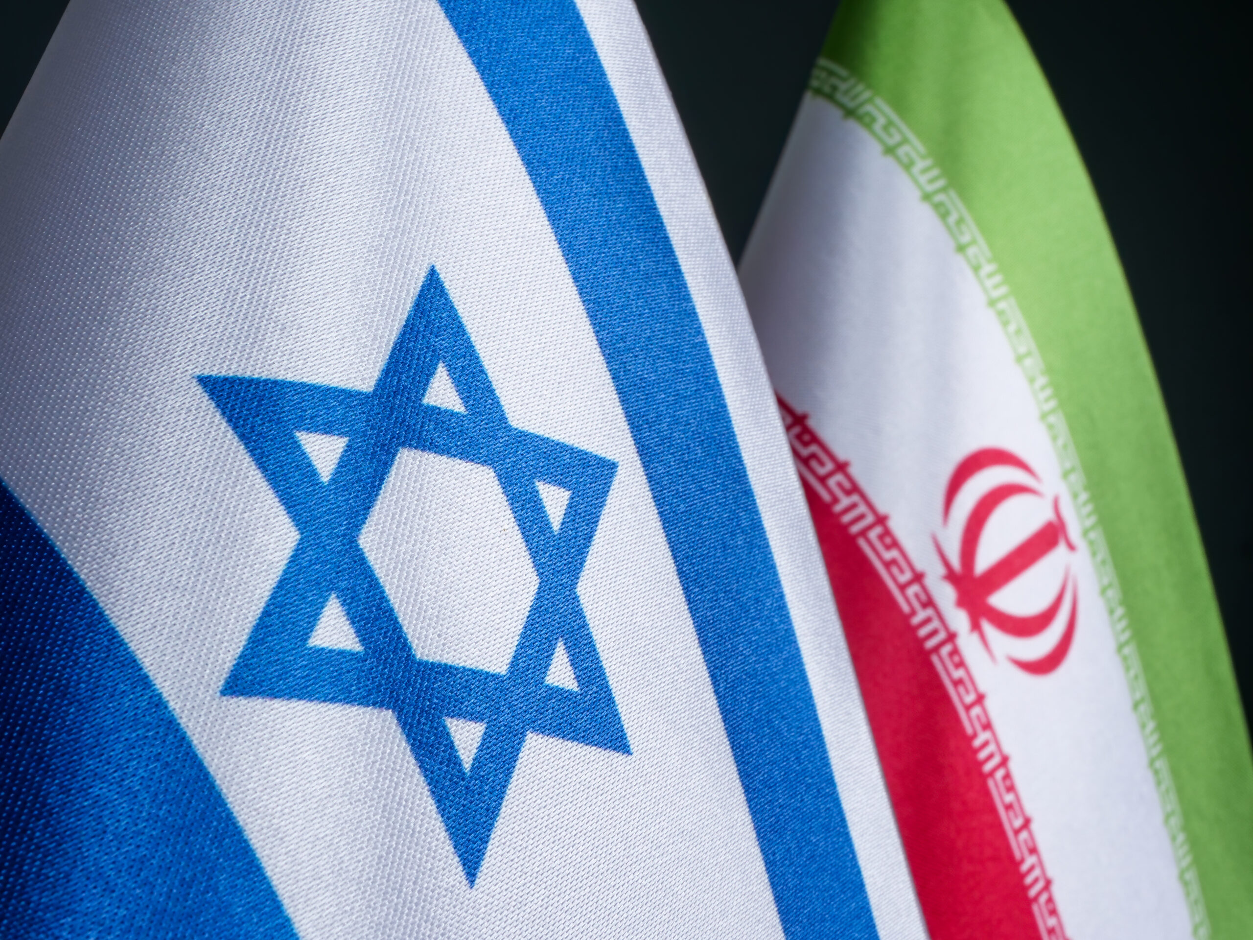 伊朗向以色列發射數百架無人機和火箭