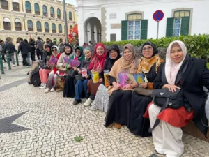 Tim HIG Hong Kong dan Macau menggelar kegiatan street dawah di San Ma Lo, Macau