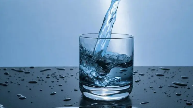 Hati-Hati, Kurang Minum Air Bisa Bikin Gampang Stres