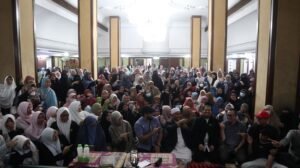Kajian Akbar bersama Abi Amir Fasihol Fath diikuti oleh Warga Negara Indonesia dari setiap kalangan.