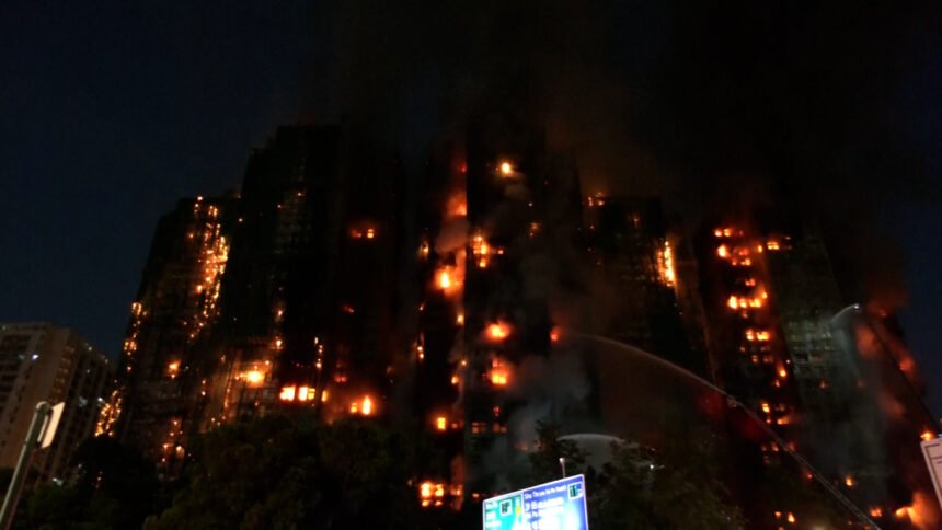 Apartemen Wang Fuk Court di Tai Po Kebakaran Hebat, 13 Orang Meninggal Dunia