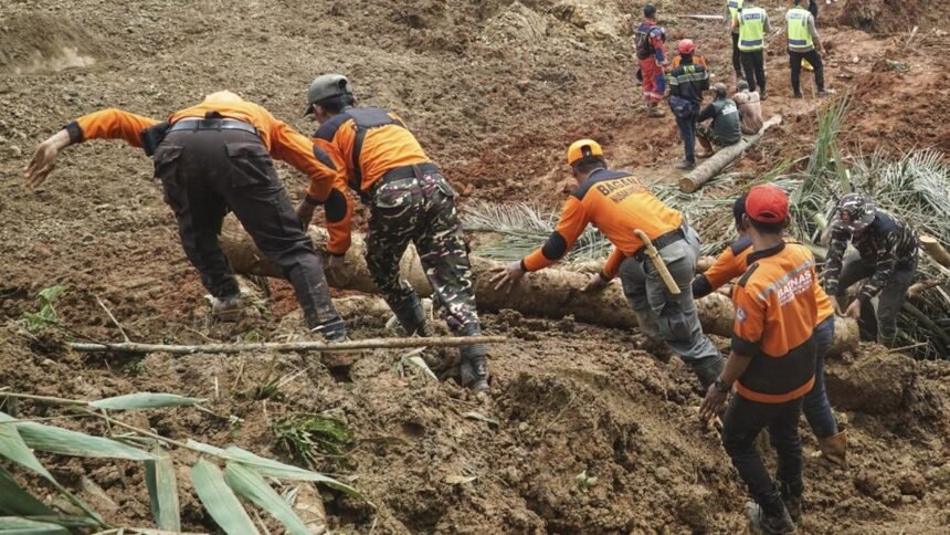 Cilacap Berduka: 2 Meninggal, 21 Hilang Akibat Longsor
