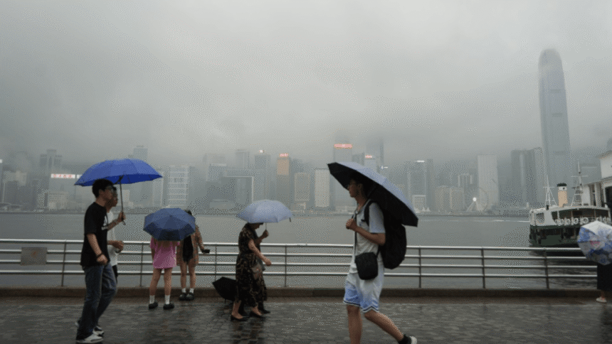 Observatorium Perkirakan Sabtu Turun Hujan Lebat Perdana, Kemungkinan Ada Badai