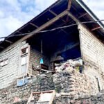 Ratusan Rumah di 5 Desa Pulau Adonara Flores Timur Rusak Imbas Gempa, Ribuan Orang Mengungsi