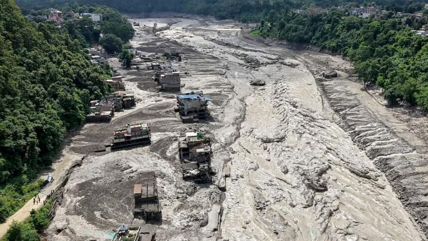 Banjir Bandang Nepal: 633 Orang Tewas, 3.000 Masih Hilang
