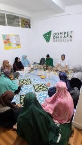 Pada Hari Santri Nasional 22 Oktober 2026, dipimpin langsung oleh Ustadz Fajar Shofari Nugraha, DDHK menggelar pembacaan Yasin, tahlil, dan doa bersama di Shelter DDHK.