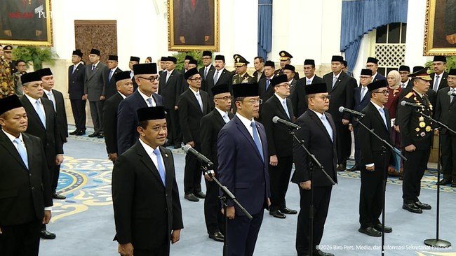 Reshuffle Kabinet: Indonesia Punya Kapolri dan Menlu Baru